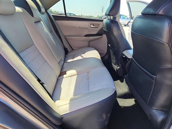 2016 TOYOTA CAMRY