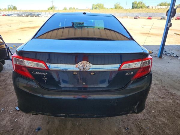 2012 TOYOTA CAMRY