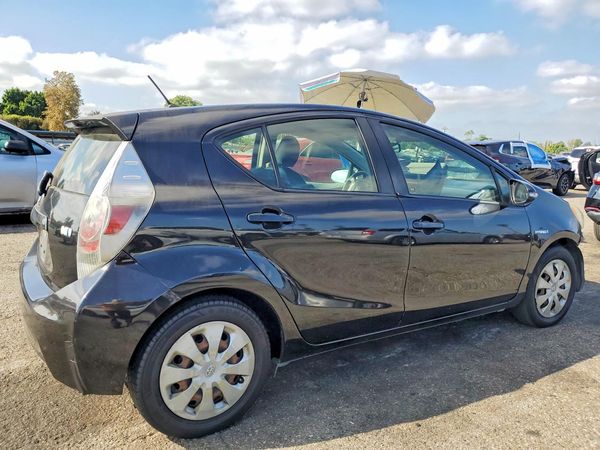 2012 TOYOTA PRIUS