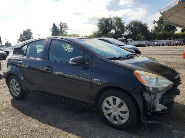 2012 TOYOTA PRIUS