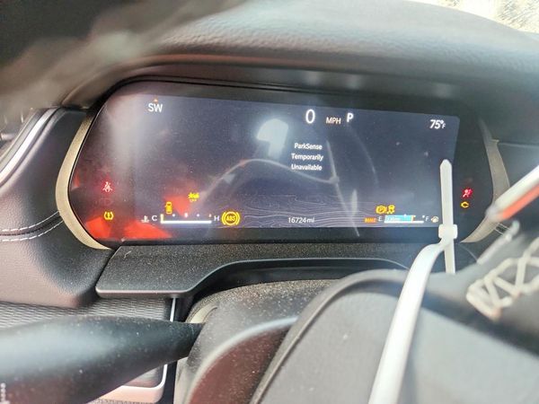 2025 JEEP CHEROKEE Laredo, Altitude — ODOM