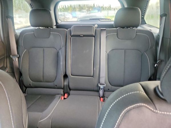 2025 JEEP CHEROKEE Laredo, Altitude — SUVN