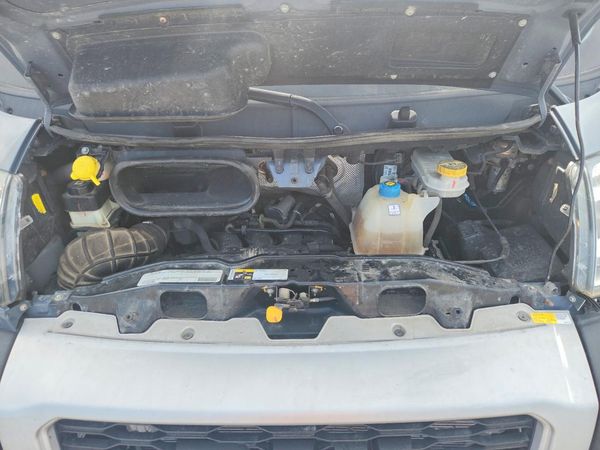 2020 RAM PROMASTER 3500 VF — Engine bay
