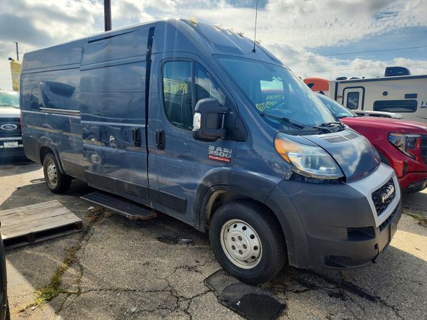 2021 RAM PROMASTER 3500 — Passenger 3/4