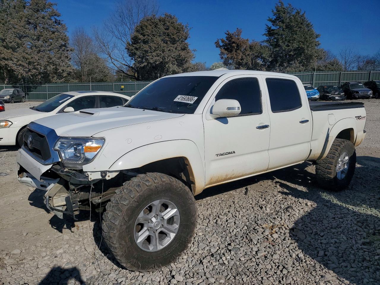 2015 TOYOTA TACOMA