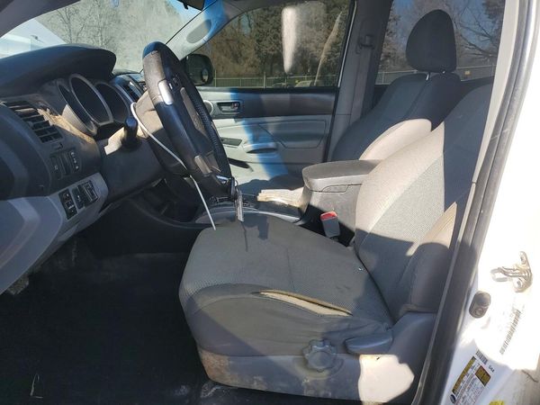 2015 TOYOTA TACOMA
