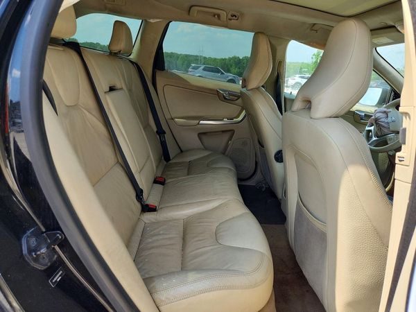 2013 VOLVO XC60