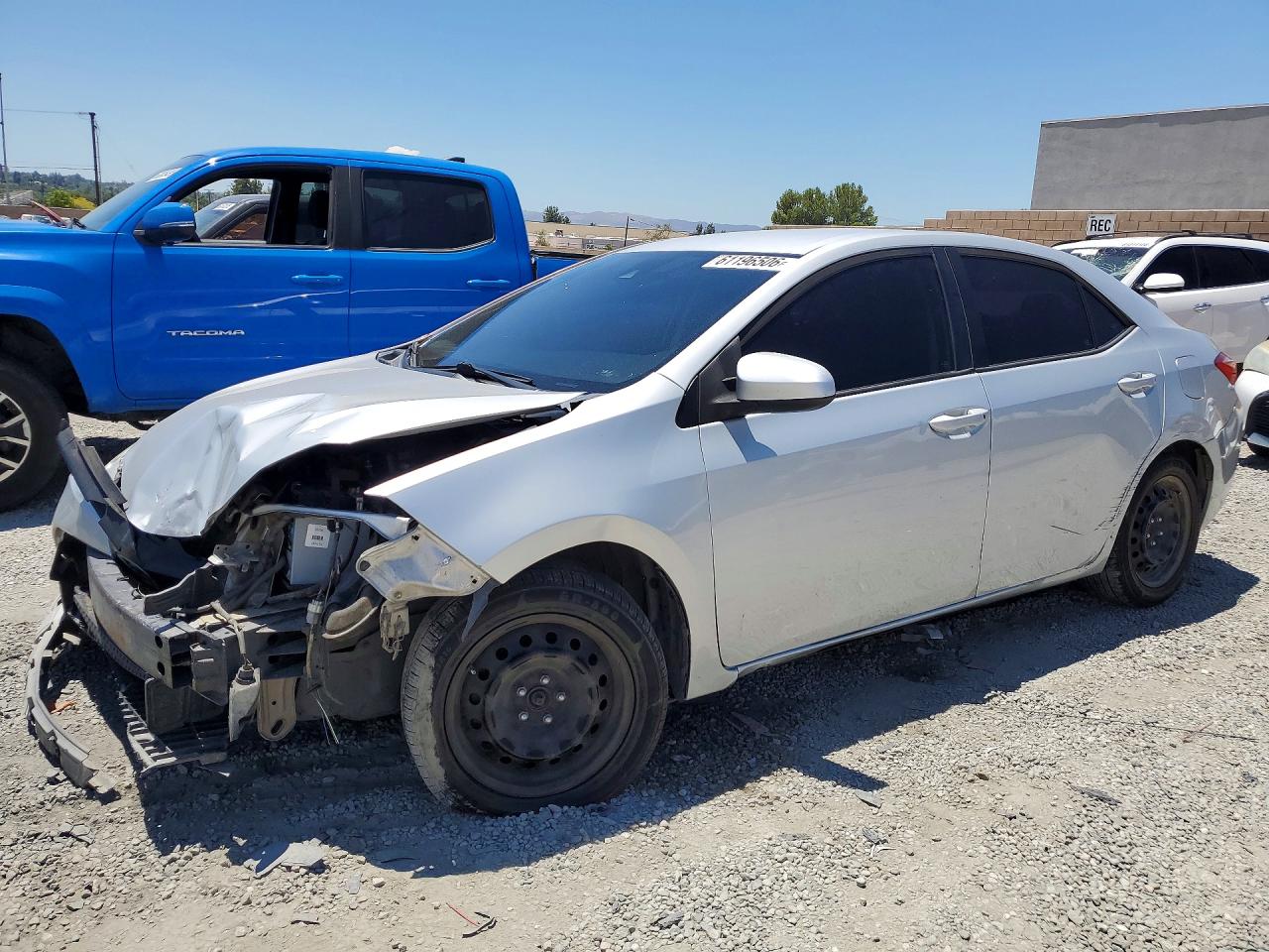2019 TOYOTA COROLLA — Front 3/4