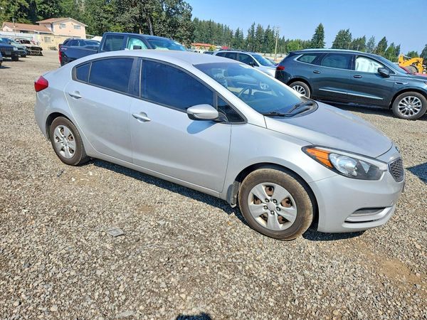 2016 KIA FORTE GL (Middle-Low Grade)