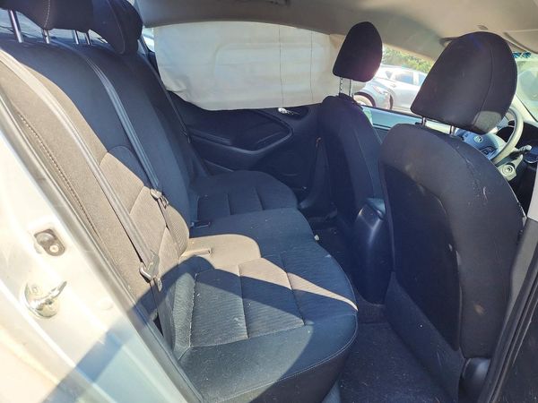 2016 KIA FORTE GL (Middle-Low Grade)