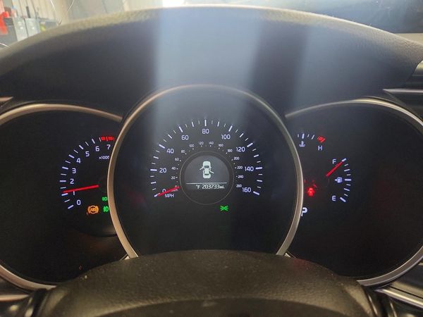 2015 KIA OPTIMA GL - Middle-low