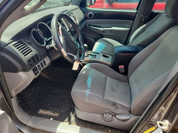 2015 TOYOTA TACOMA