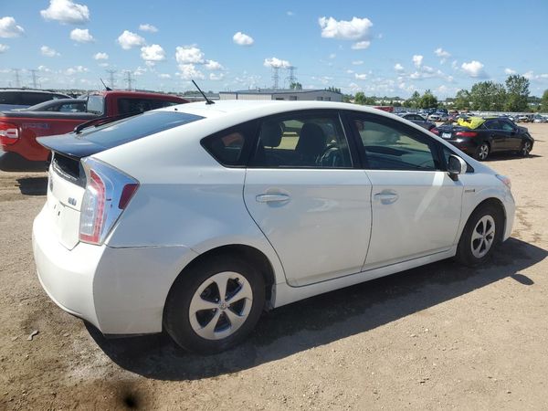 2015 TOYOTA PRIUS