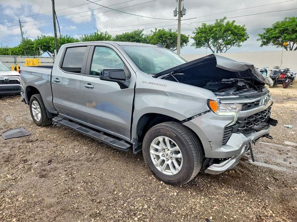 2025 CHEVROLET SILVERADO RST — Passenger 3/4