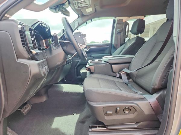 2025 CHEVROLET SILVERADO RST — DENT
