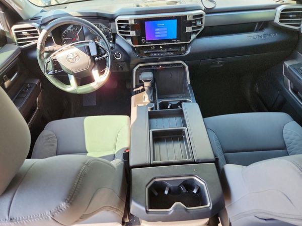 2023 TOYOTA TUNDRA SR5