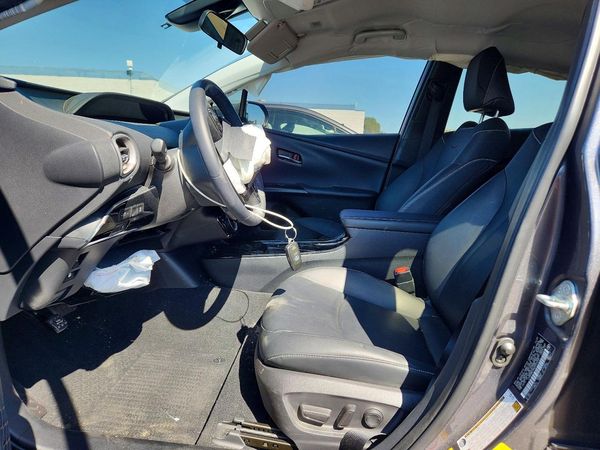 2022 TOYOTA PRIUS