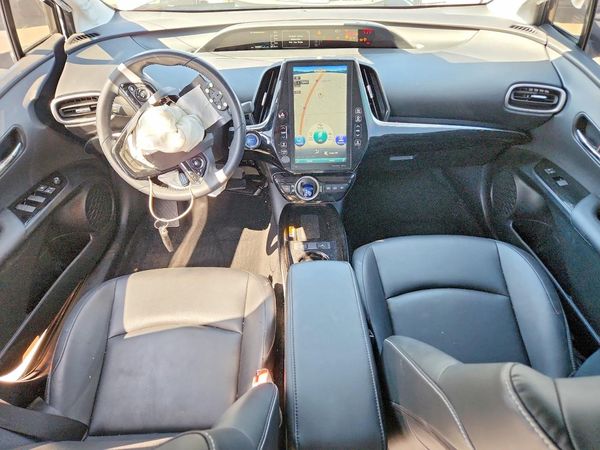 2022 TOYOTA PRIUS