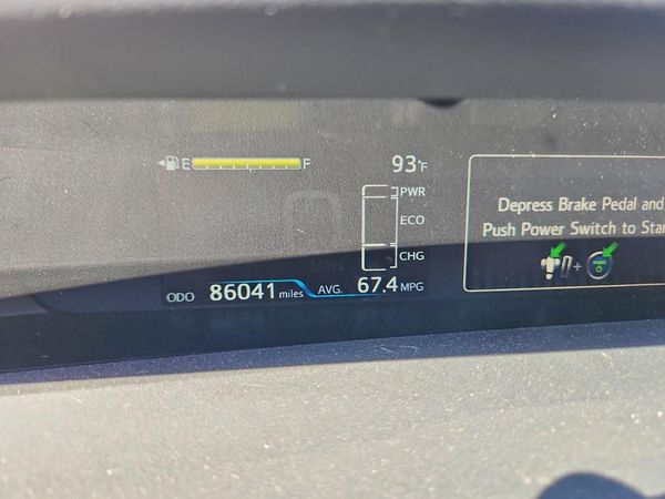 2022 TOYOTA PRIUS
