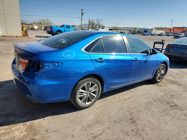 2017 TOYOTA CAMRY