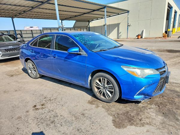 2017 TOYOTA CAMRY