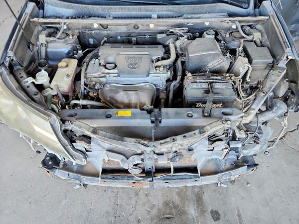2013 TOYOTA RAV4 High — Engine bay