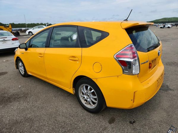 2016 TOYOTA PRIUS