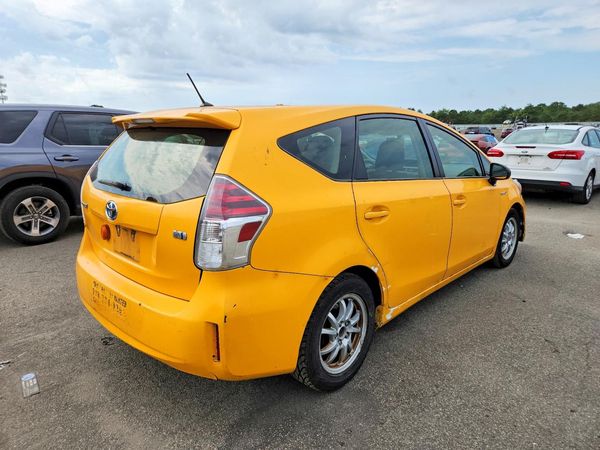 2016 TOYOTA PRIUS