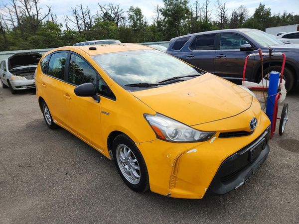 2016 TOYOTA PRIUS