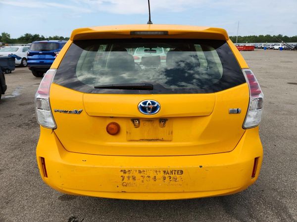 2016 TOYOTA PRIUS