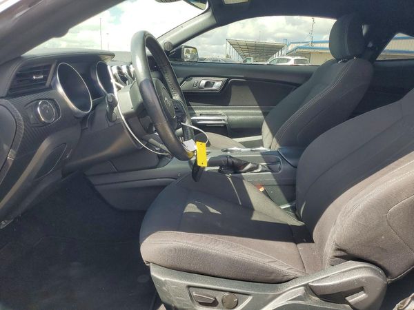 2022 FORD MUSTANG I4 Coupe — DENT