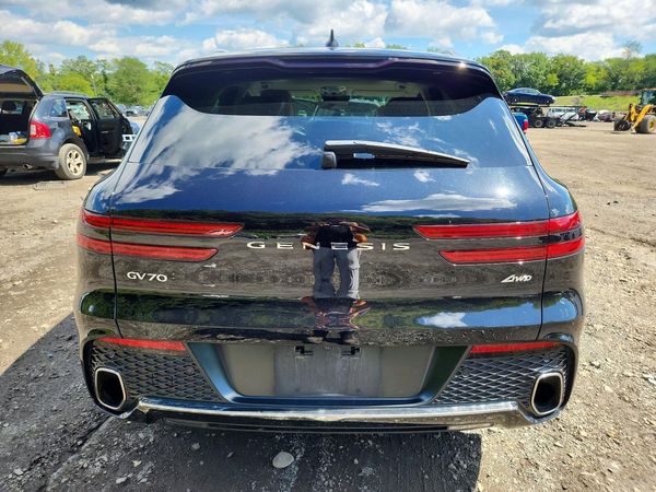 2024 GENESIS GV70