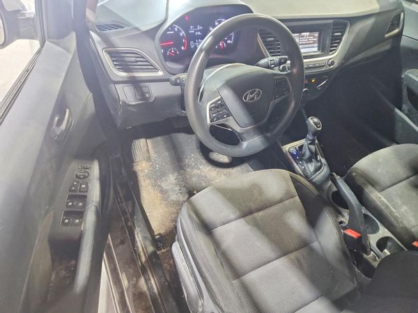 2019 HYUNDAI ACCENT SE and SEL