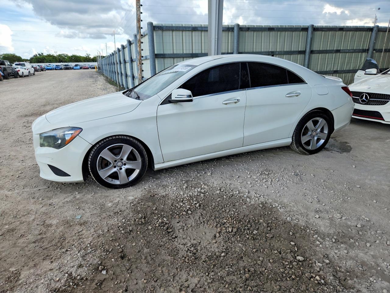 2016 MERCEDES-BENZ CLA CLA250 — Front 3/4