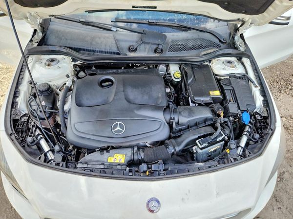 2016 MERCEDES-BENZ CLA CLA250 — Engine bay