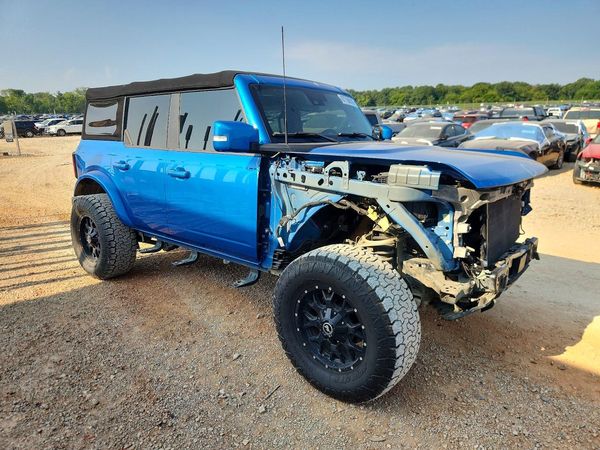 2022 FORD BRONCO