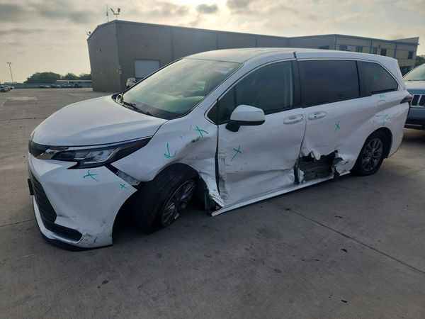 2023 TOYOTA SIENNA