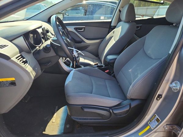 2015 HYUNDAI ELANTRA GLS(Middle)