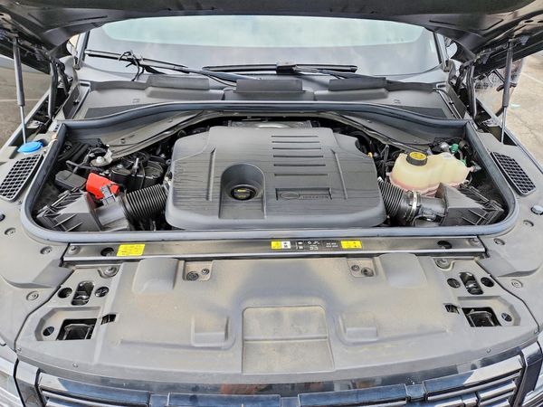 2025 LAND ROVER RANGE ROVER SPORT