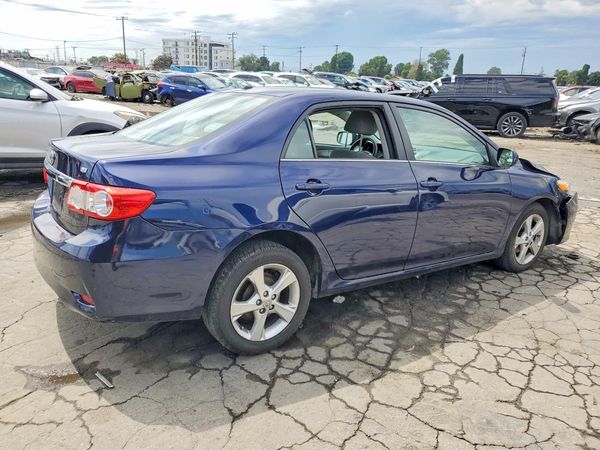 2013 TOYOTA COROLLA