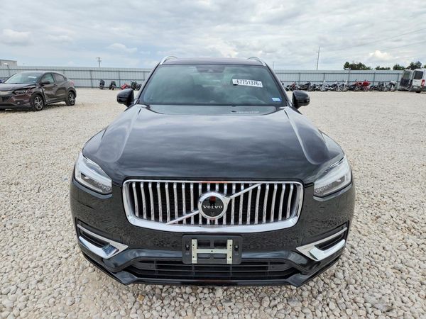 2020 VOLVO XC90