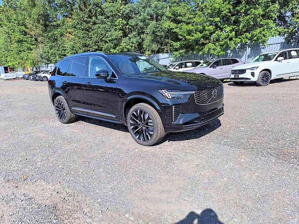 2026 VOLVO XC90 Plus Bright