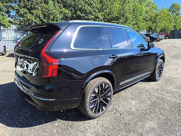 2026 VOLVO XC90 Plus Bright