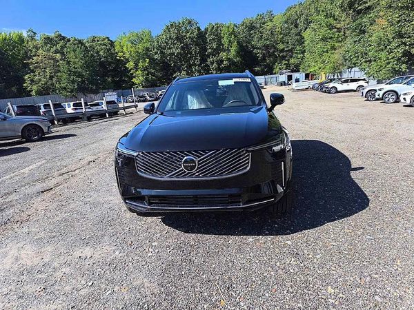 2026 VOLVO XC90 Plus Bright