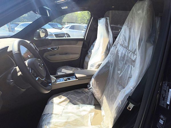 2026 VOLVO XC90 Plus Bright