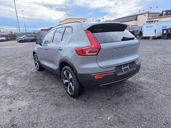 2026 VOLVO XC40 Plus Dark