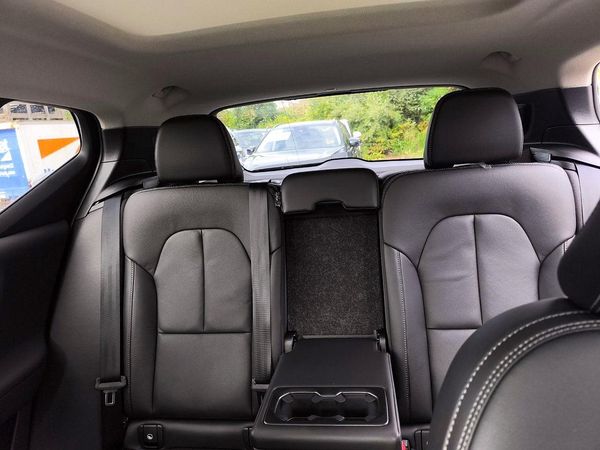 2026 VOLVO XC40 Plus Dark