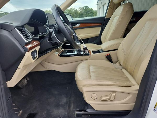 2021 AUDI Q5 quattro Premium Plus