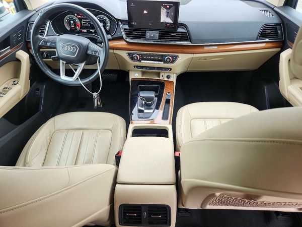 2021 AUDI Q5 quattro Premium Plus