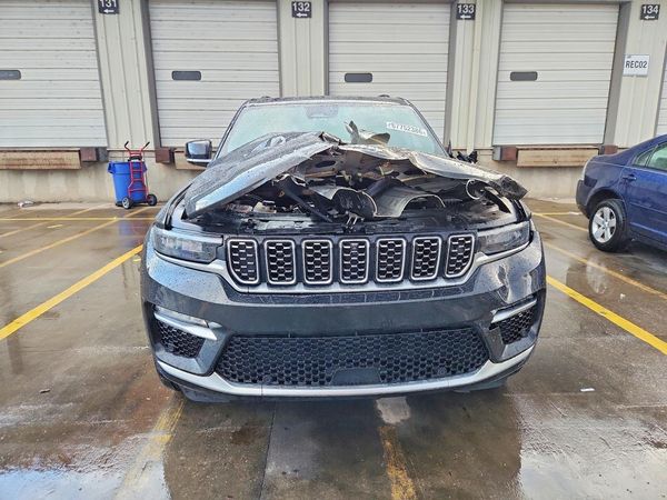 2024 JEEP GRAND CHEROKEE